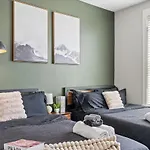 Luxurious King 2Br Suite In Waverly Charlotte!